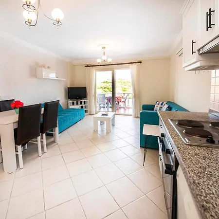 Apartment Marvelous Flat 650 M To The With Shared Pool And Terrace In Bodrum *