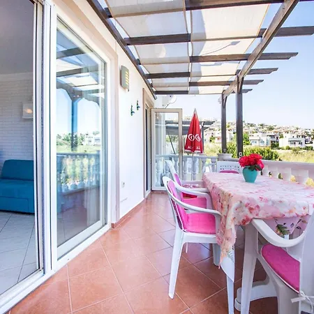 Marvelous Flat 650 M To The With Shared Pool And Terrace In Bodrum Bogazici
